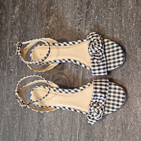 ⭐️M Gemi navy off white checked bow chunky heel sandals - Picture 1 of 11